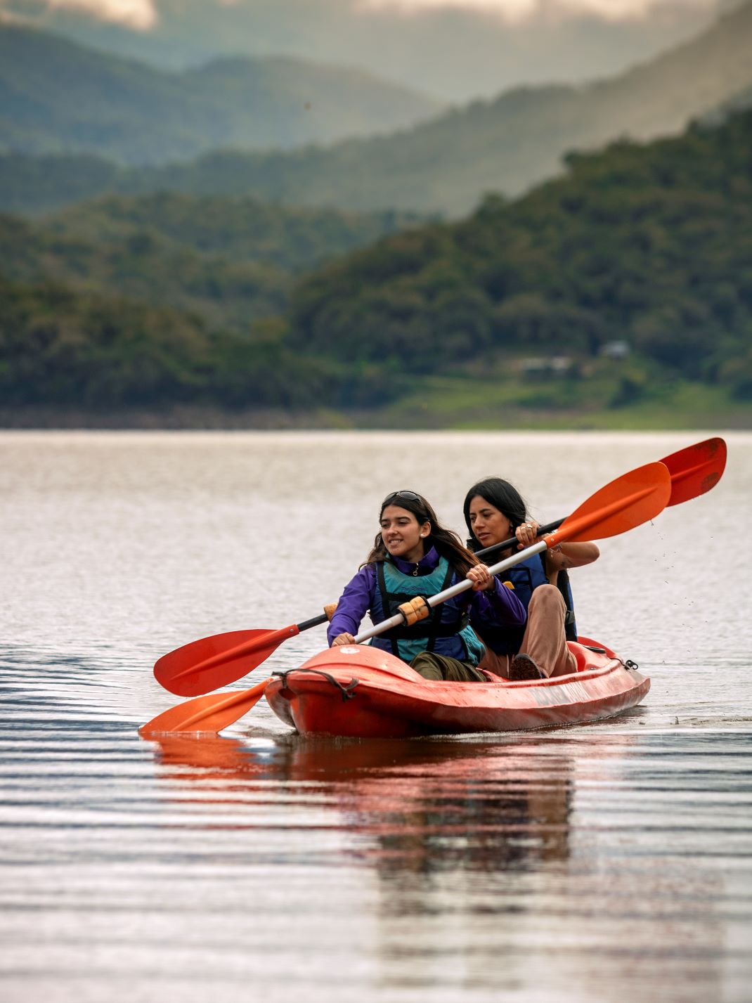 Kayak en Embalse La Angostura